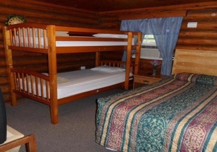 Seven Dwarfs Motel & Cabins Lake George Exteriör bild