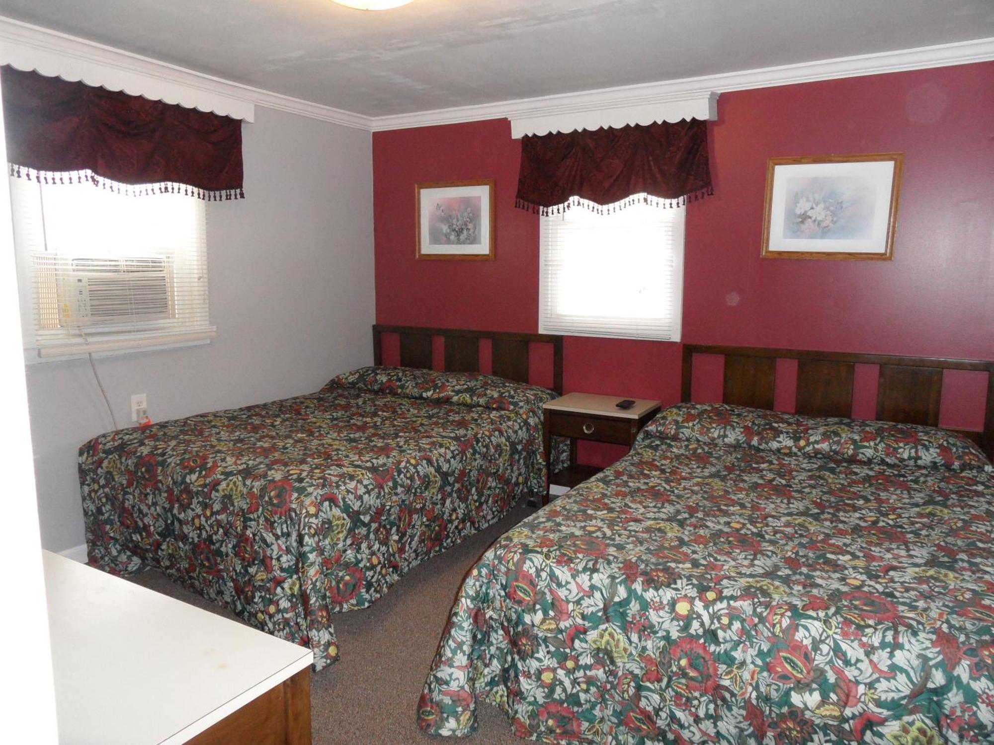 Seven Dwarfs Motel & Cabins Lake George Exteriör bild